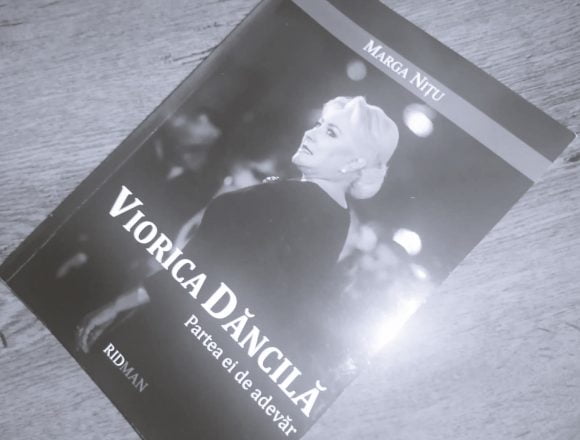 Dăncilă despre Dragnea: „Cred că mă urăște” Dăncilă despre Dragnea: „Cred că mă urăște”