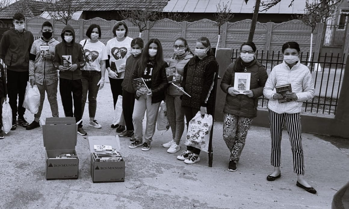 „Cartea în dar” a ajuns, cu sprijinul Asociației „Mihai Murar”, la copiii defavorizați ai Teleormanului