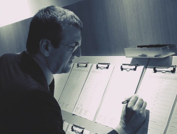 Cristian Preda Decanul Cristian Preda, despre salvarea profesorului afgan: „Îi spunea colegului meu că se teme pentru viața lui și a familiei sale”