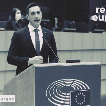 Europarlamentarul Vlad Gheorghe a informat Comisia Europeană despre felul în care coaliția de guvernare închide gura avertizorilor de integritate