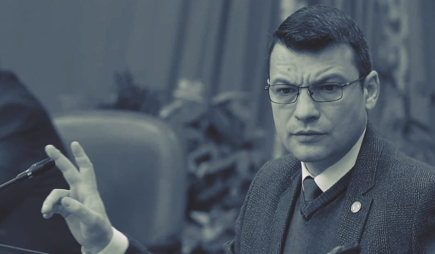 INTERVIU – Bogdan Rodeanu, despre confruntarea cu Simion: “Ce-ar vrea unii parlamentari ai României? Să ne întoarcem cu spatele și să ne facem că nu se întâmplă nimic în Ucraina?”