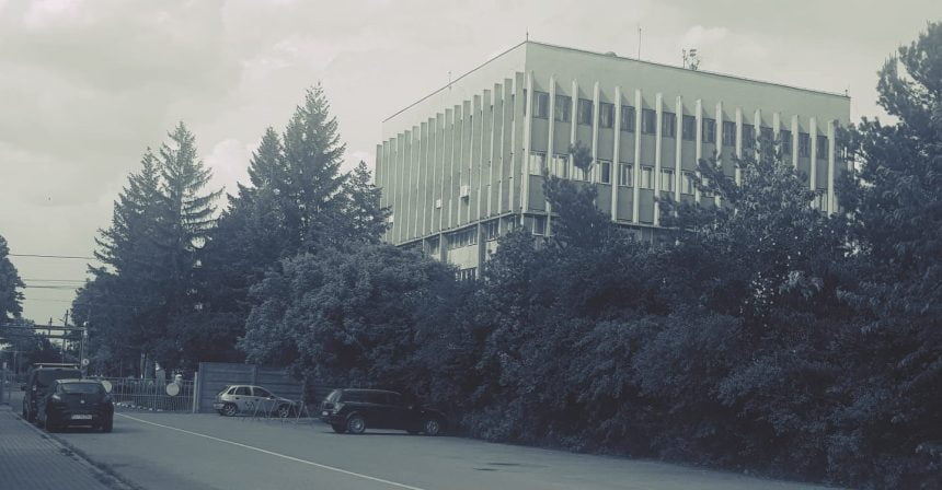 Fabrica de avioane din Craiova, locul în care miniștrii PSD fac poze și promisiuni. Primarul Olguța Vasilescu nu a ratat nici ea ocazia unei poze